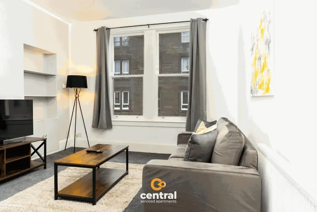 Central Serviced Apartments - 2 Bedroom - Modern - Sleeps 4 - 2 X Double Beds - Free Street Parking - Fully Equipped - Short & Long Term Stays Available - Contact Us For Your Requirements Dundee